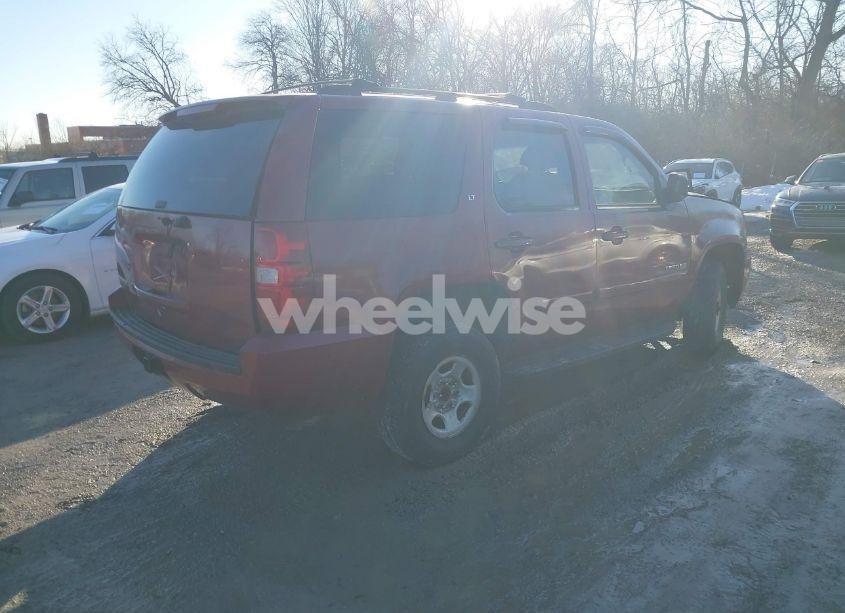 Photo 4 of 2007 Chevrolet Tahoe LT (VIN 1GNFK13047R155329)