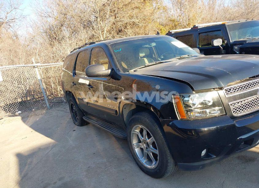 2007 Chevrolet Tahoe LTZ (VIN 1GNFK13047R159882) main photo