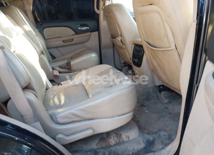 Photo 8 of 2007 Chevrolet Tahoe LTZ (VIN 1GNFK13047R159882)