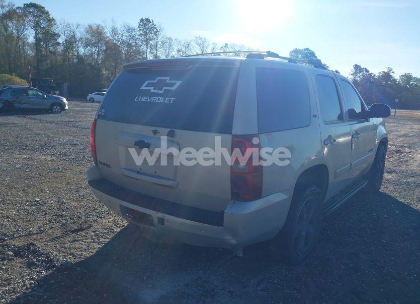Photo 4 of 2007 Chevrolet Tahoe LTZ (VIN 1GNFK13047R203802)