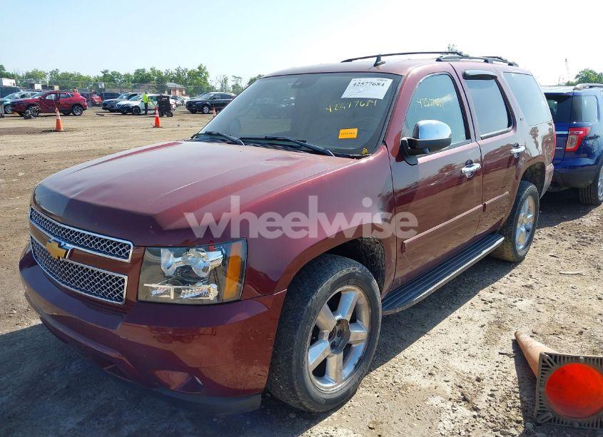 Photo 2 of 2008 Chevrolet Tahoe LTZ (VIN 1GNFK13048J105403)