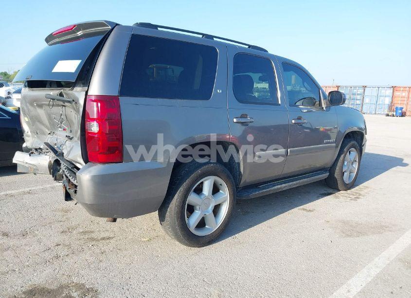 Photo 4 of 2008 Chevrolet Tahoe LT (VIN 1GNFK13048J120046)