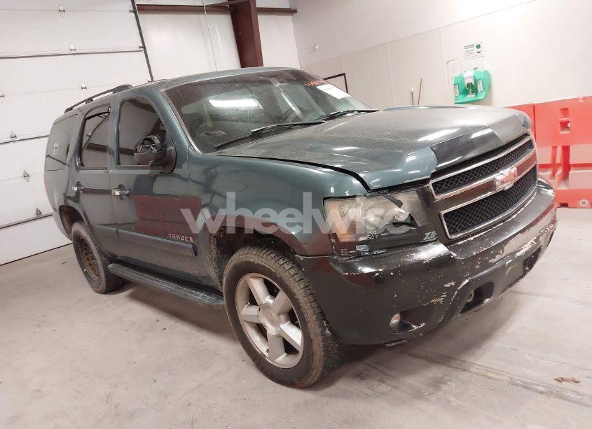 2008 Chevrolet Tahoe LT (VIN 1GNFK13048R102647) main photo