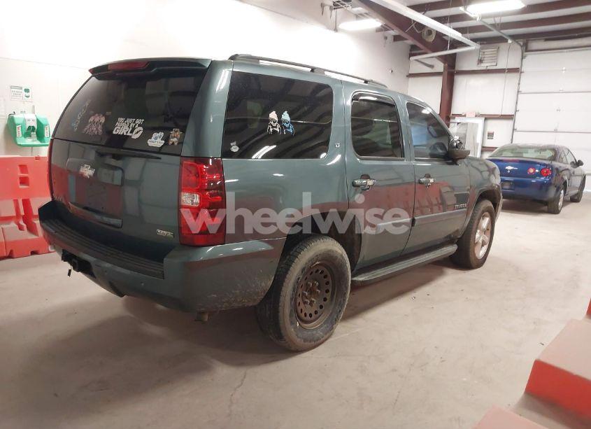 Photo 4 of 2008 Chevrolet Tahoe LT (VIN 1GNFK13048R102647)