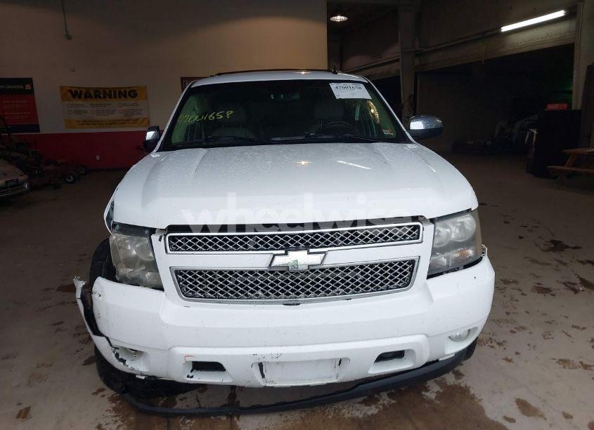 Photo 12 of 2008 Chevrolet Tahoe LTZ (VIN 1GNFK13048R133915)