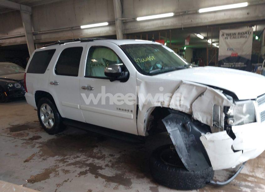 Photo 13 of 2008 Chevrolet Tahoe LTZ (VIN 1GNFK13048R133915)