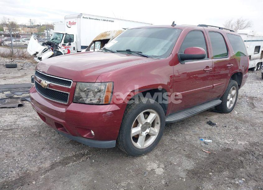 Photo 2 of 2008 Chevrolet Tahoe LT (VIN 1GNFK13048R268795)