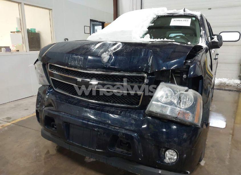 Photo 12 of 2007 Chevrolet Tahoe LTZ (VIN 1GNFK13057J106543)