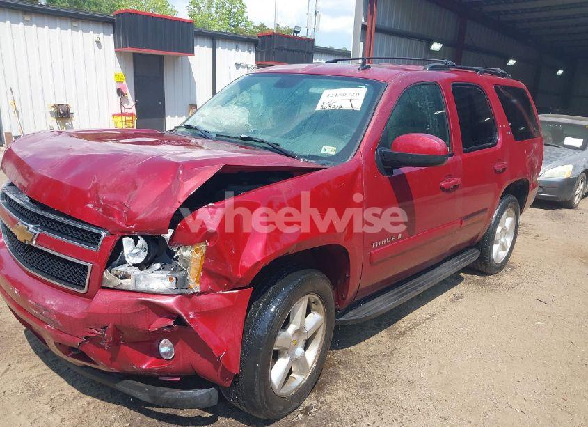 Photo 2 of 2007 Chevrolet Tahoe LTZ (VIN 1GNFK13057J135119)