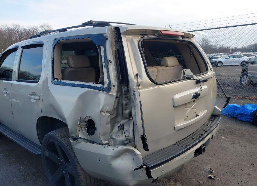 Photo 6 of 2007 Chevrolet Tahoe LT (VIN 1GNFK13057R127152)
