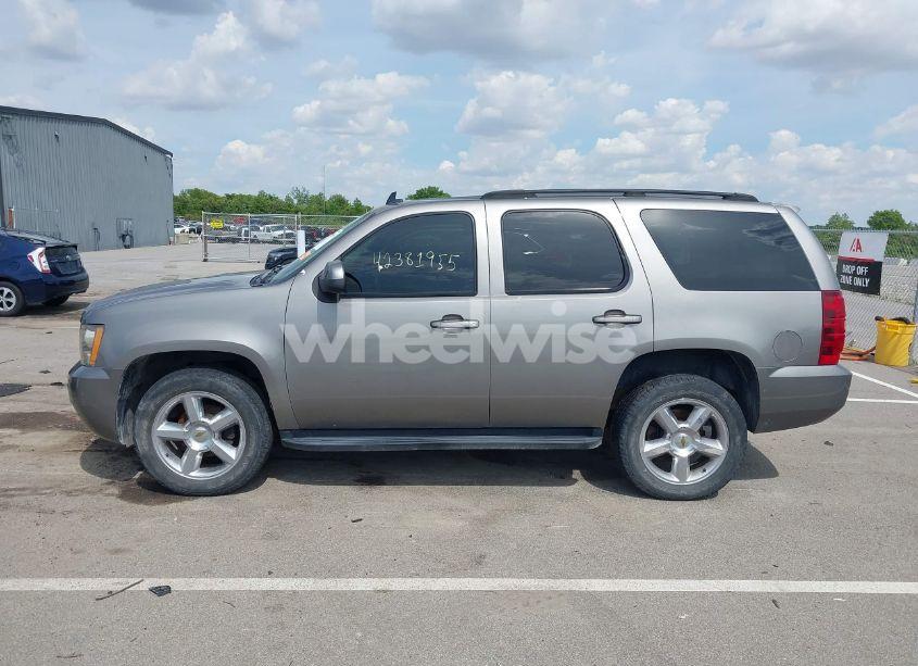 Photo 13 of 2007 Chevrolet Tahoe LT (VIN 1GNFK13057R189098)