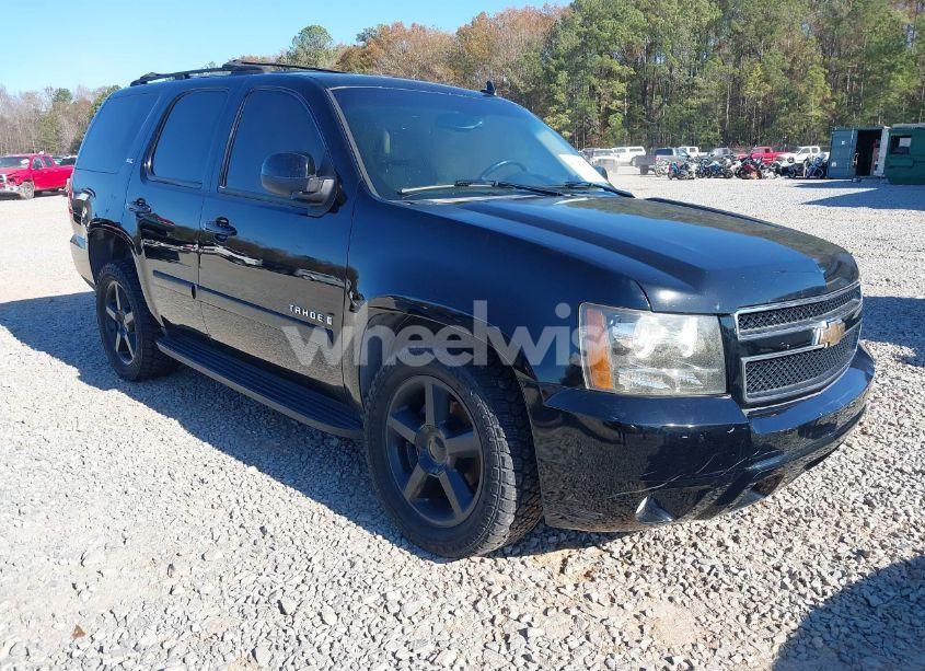 2007 Chevrolet Tahoe LTZ (VIN 1GNFK13057R192776) main photo