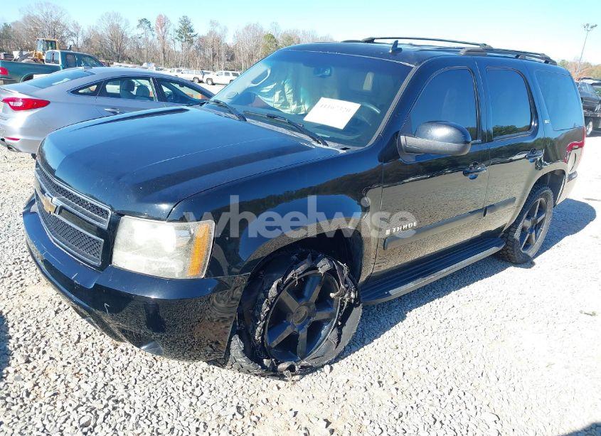 Photo 2 of 2007 Chevrolet Tahoe LTZ (VIN 1GNFK13057R192776)