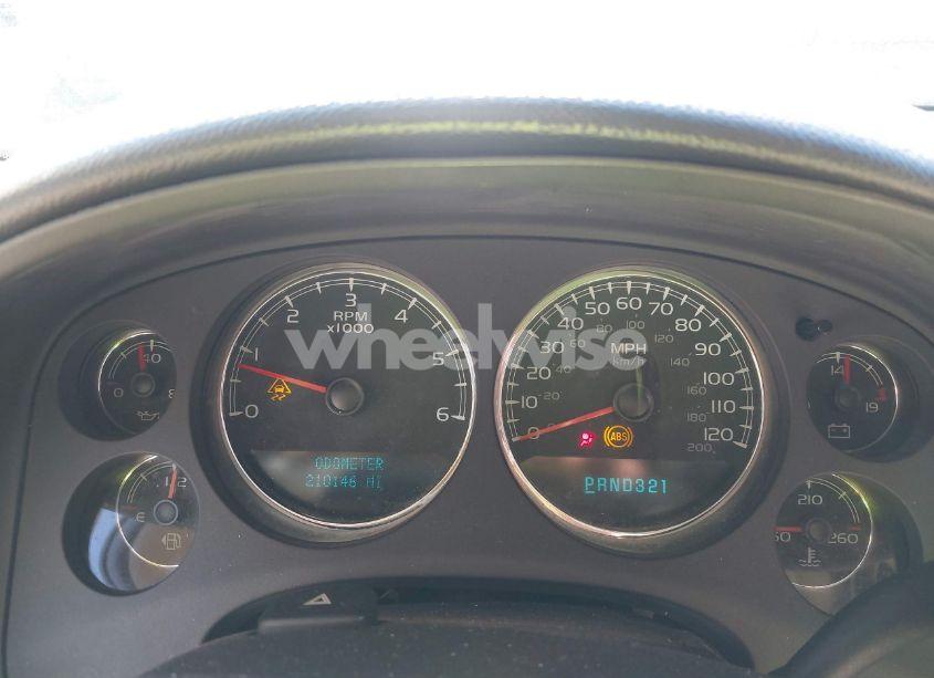 Photo 7 of 2007 Chevrolet Tahoe LTZ (VIN 1GNFK13057R192776)