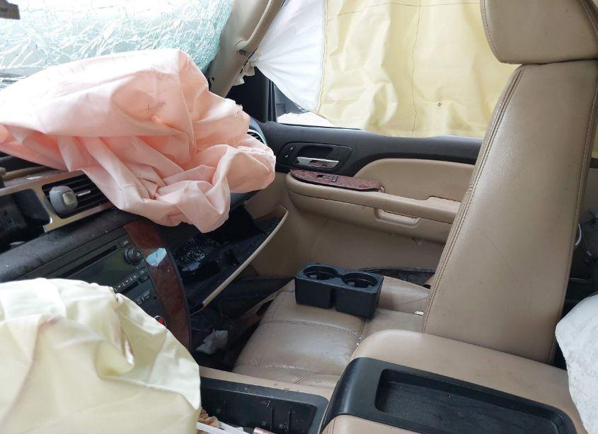 Photo 5 of 2007 Chevrolet Tahoe LTZ (VIN 1GNFK13057R250014)