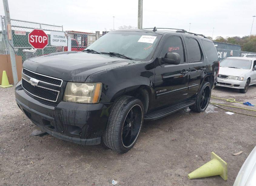 Photo 2 of 2007 Chevrolet Tahoe LT (VIN 1GNFK13057R286334)