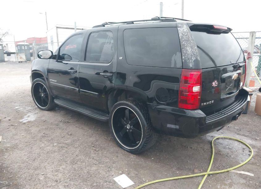 Photo 3 of 2007 Chevrolet Tahoe LT (VIN 1GNFK13057R286334)
