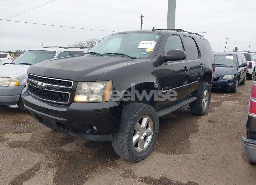 Photo 2 of 2007 Chevrolet Tahoe LT (VIN 1GNFK13057R366362)
