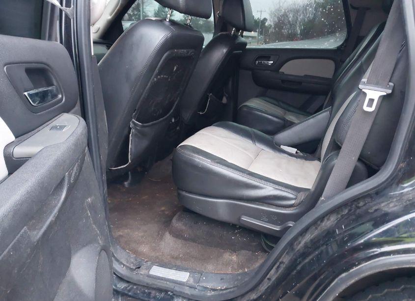 Photo 8 of 2008 Chevrolet Tahoe LT (VIN 1GNFK13058R143661)