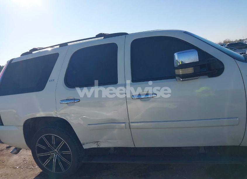 Photo 13 of 2008 Chevrolet Tahoe LTZ (VIN 1GNFK13058R201042)