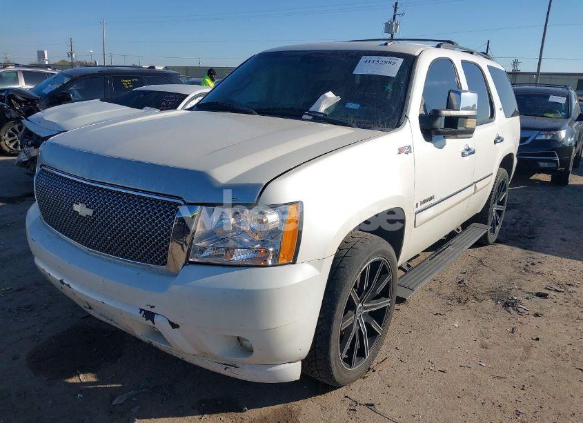 Photo 2 of 2008 Chevrolet Tahoe LTZ (VIN 1GNFK13058R201042)