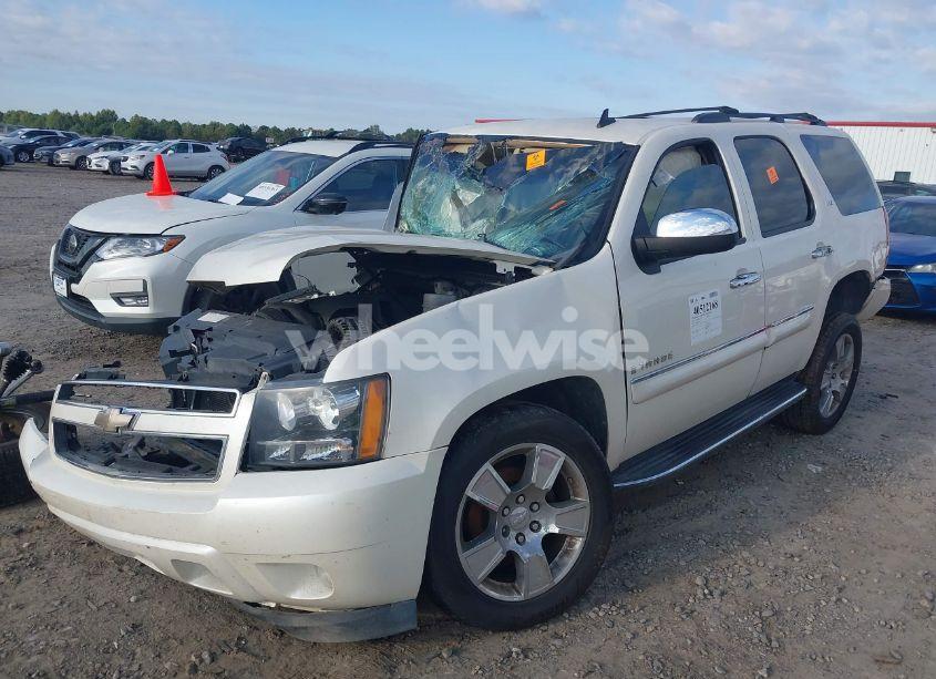 Photo 2 of 2008 Chevrolet Tahoe LTZ (VIN 1GNFK13058R201798)