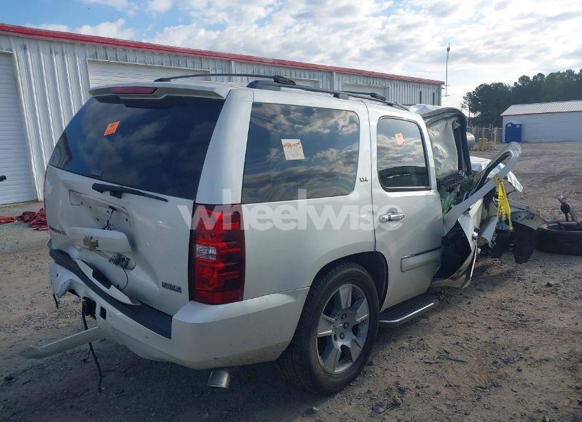Photo 4 of 2008 Chevrolet Tahoe LTZ (VIN 1GNFK13058R201798)