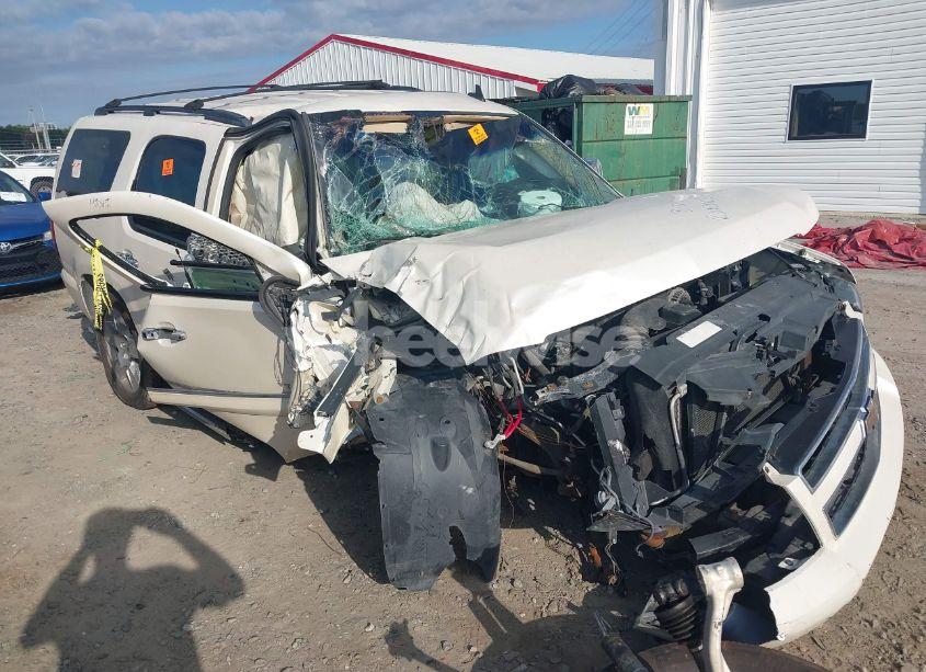 Photo 6 of 2008 Chevrolet Tahoe LTZ (VIN 1GNFK13058R201798)