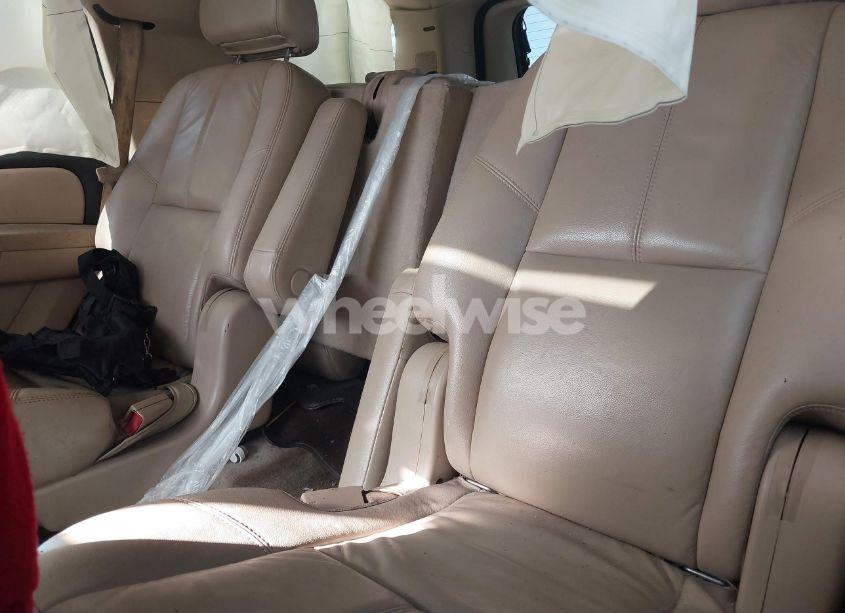 Photo 8 of 2008 Chevrolet Tahoe LTZ (VIN 1GNFK13058R201798)