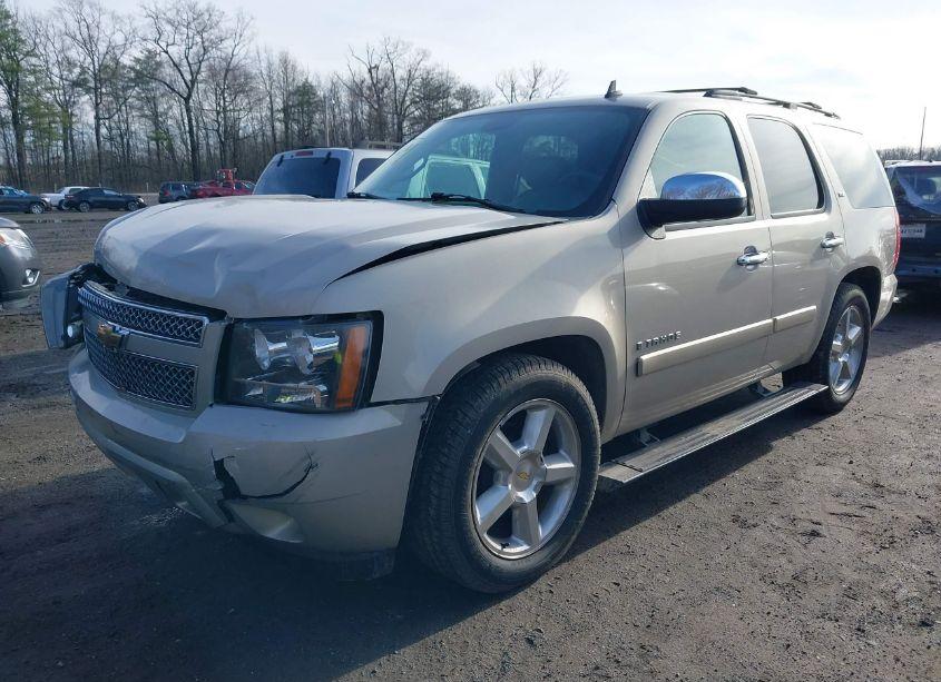 Photo 2 of 2007 Chevrolet Tahoe LTZ (VIN 1GNFK13067J316830)