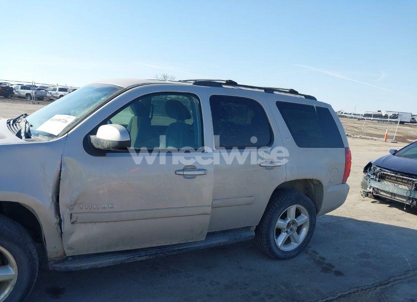 Photo 13 of 2007 Chevrolet Tahoe LT (VIN 1GNFK13067J344630)
