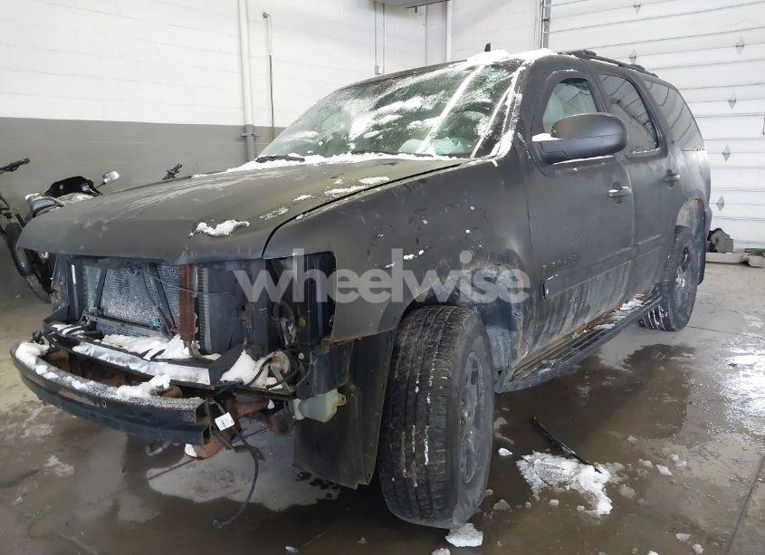 Photo 2 of 2007 Chevrolet Tahoe LT (VIN 1GNFK13067J405541)
