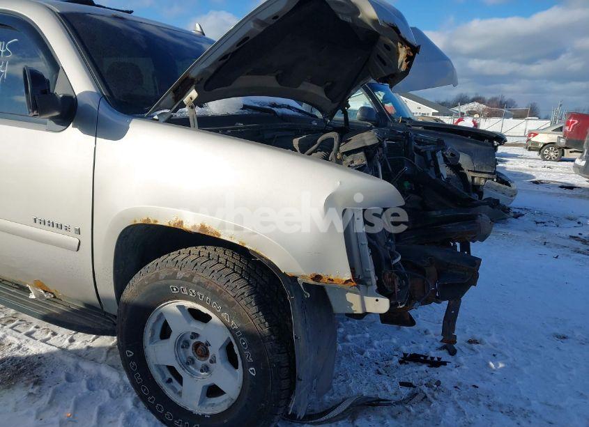 Photo 6 of 2007 Chevrolet Tahoe LS (VIN 1GNFK13067R216373)