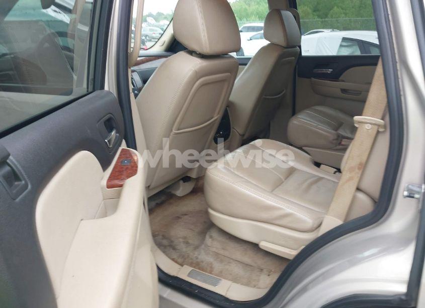 Photo 8 of 2008 Chevrolet Tahoe LT (VIN 1GNFK13068J200948)