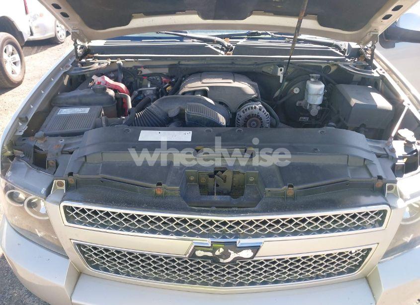 Photo 10 of 2008 Chevrolet Tahoe LT (VIN 1GNFK13068R199656)