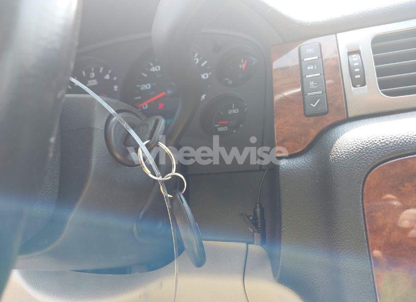 Photo 11 of 2007 Chevrolet Tahoe LT (VIN 1GNFK13077J130469)