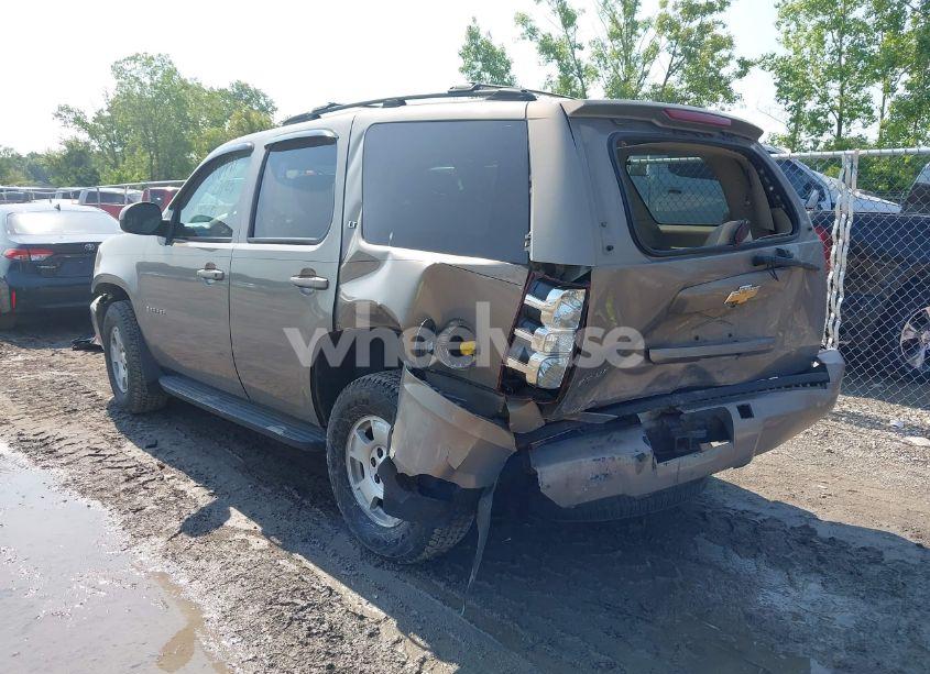 Photo 3 of 2007 Chevrolet Tahoe LT (VIN 1GNFK13077J130469)