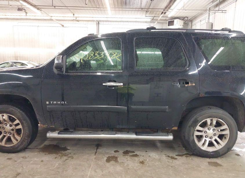 Photo 14 of 2007 Chevrolet Tahoe LTZ (VIN 1GNFK13077J329313)