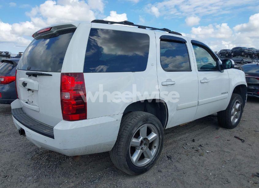 Photo 4 of 2007 Chevrolet Tahoe LT (VIN 1GNFK13077R188793)