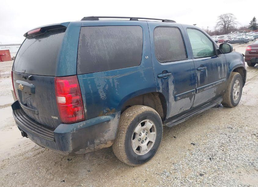 Photo 4 of 2007 Chevrolet Tahoe LT (VIN 1GNFK13077R249110)