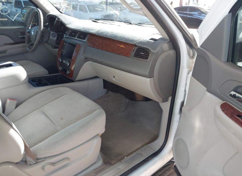 Photo 5 of 2007 Chevrolet Tahoe LT (VIN 1GNFK13077R359171)