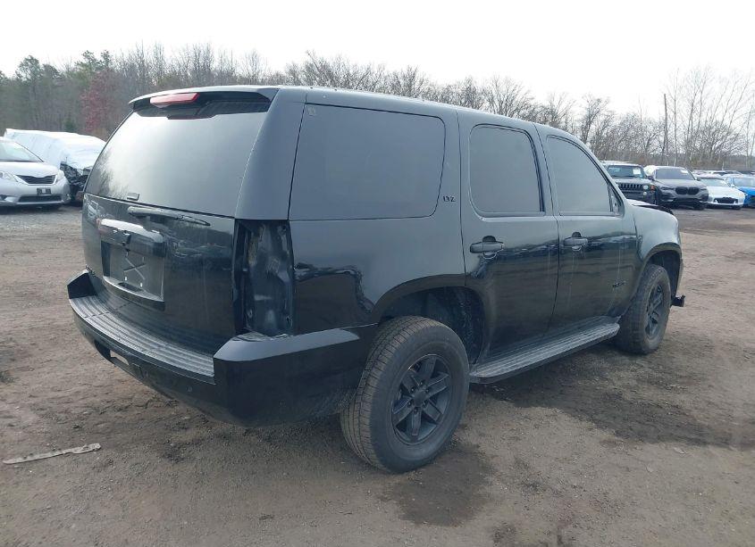 Photo 4 of 2007 Chevrolet Tahoe LTZ (VIN 1GNFK13077R392137)