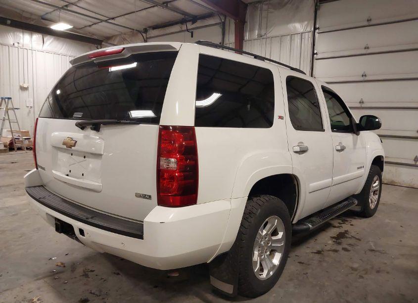 Photo 4 of 2007 Chevrolet Tahoe LT (VIN 1GNFK13077R396270)