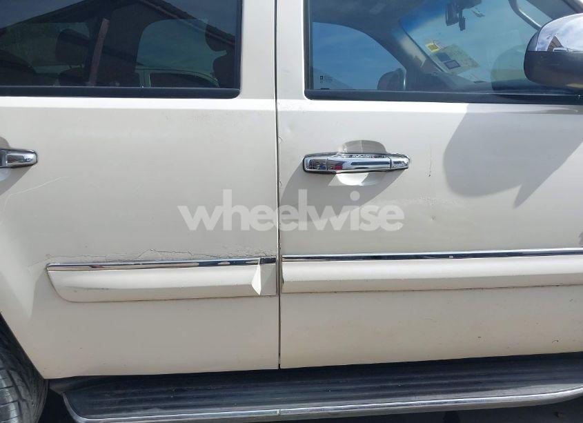 Photo 12 of 2008 Chevrolet Tahoe LTZ (VIN 1GNFK13078R190092)