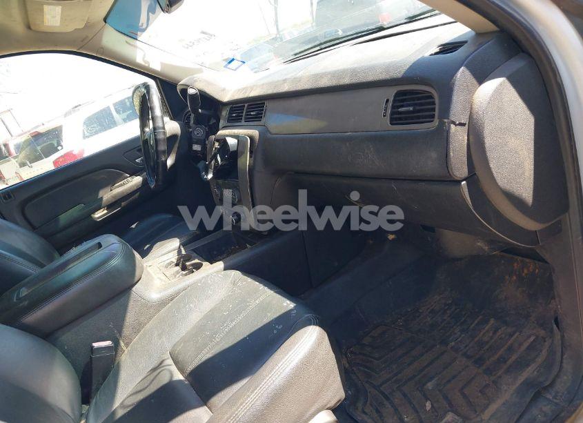 Photo 5 of 2008 Chevrolet Tahoe COMMERCIAL FLEET (VIN 1GNFK13078R261341)