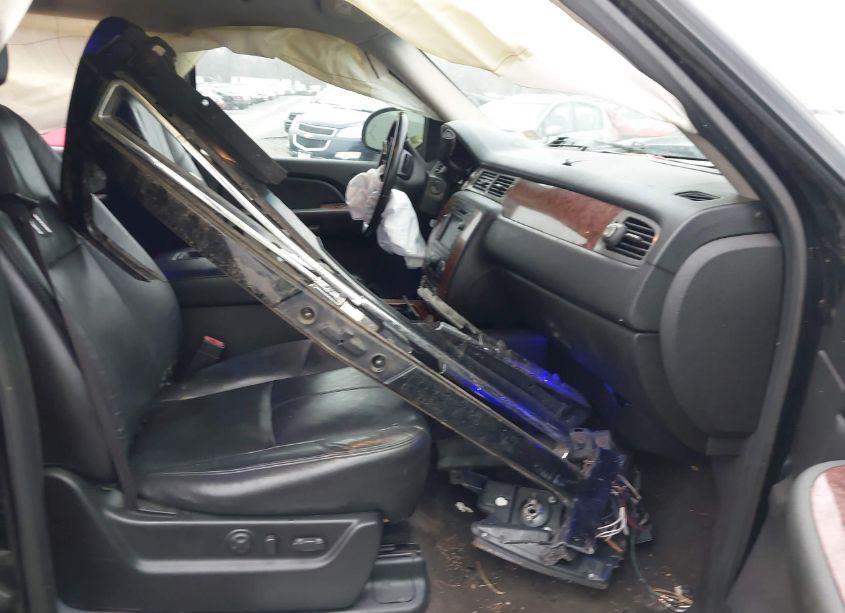 Photo 5 of 2008 Chevrolet Tahoe LTZ (VIN 1GNFK13078R270346)