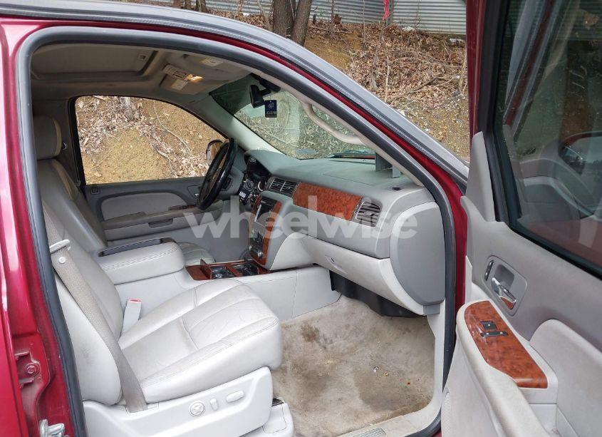 Photo 5 of 2007 Chevrolet Tahoe K1500 (VIN 1GNFK13087J280753)