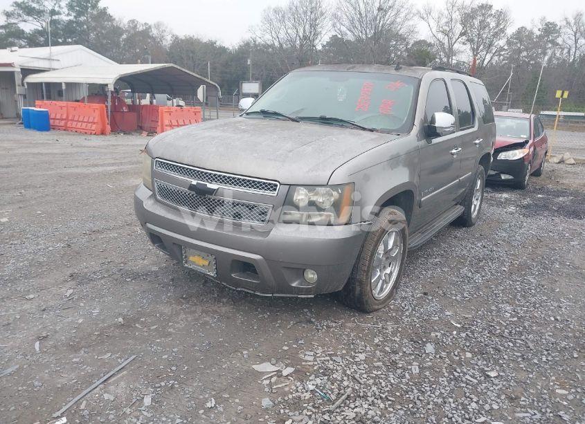 Photo 2 of 2007 Chevrolet Tahoe LT (VIN 1GNFK13087J287282)