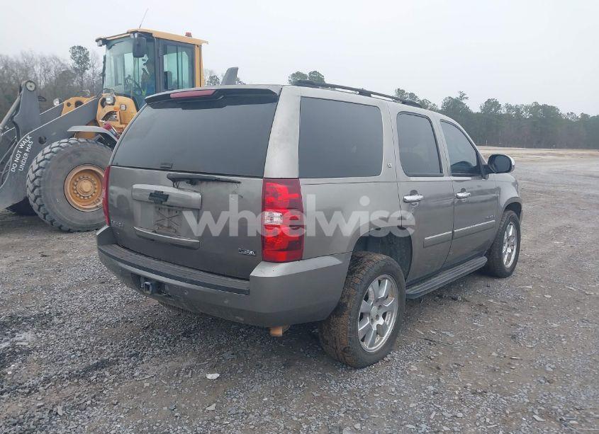 Photo 4 of 2007 Chevrolet Tahoe LT (VIN 1GNFK13087J287282)