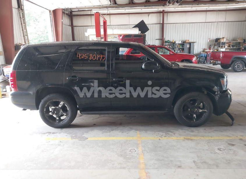 Photo 13 of 2007 Chevrolet Tahoe LTZ (VIN 1GNFK13087R105226)